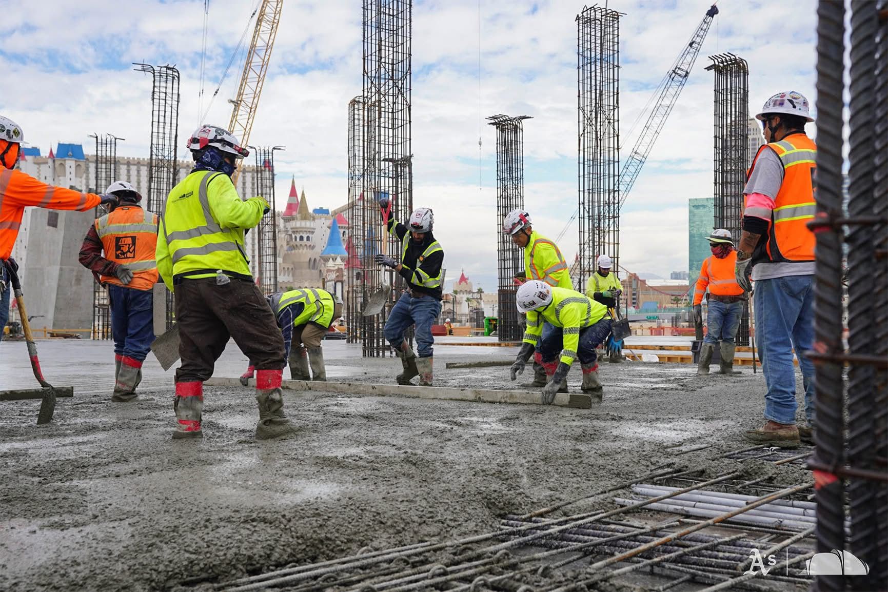 WhatsApp Image 2025-12-11 at 18.42.33 (2)